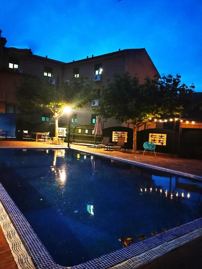 Prado Del Abuelo Apartment Cabezuela Del Valle Luaran gambar