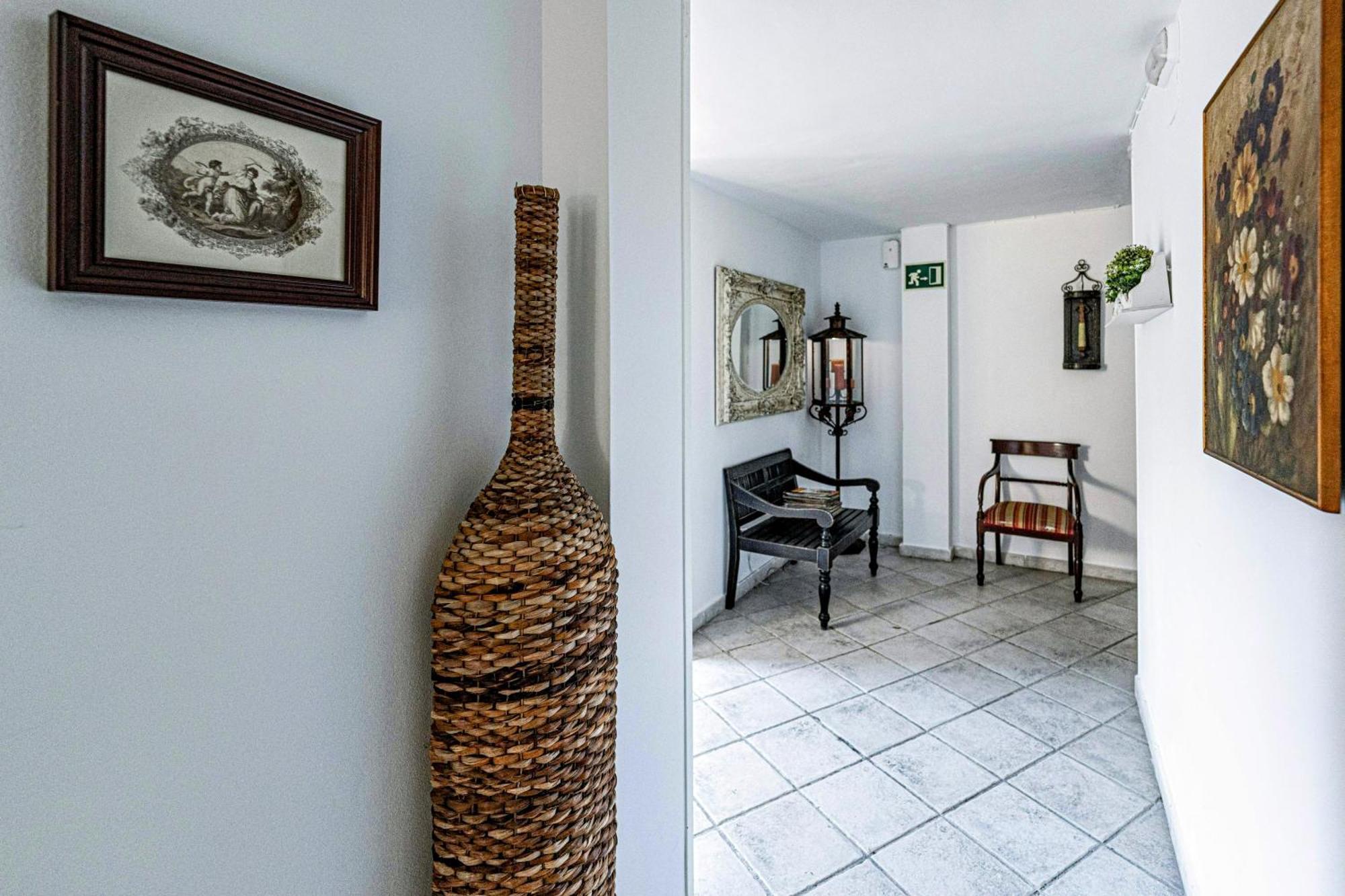 Prado Del Abuelo Apartment Cabezuela Del Valle Luaran gambar